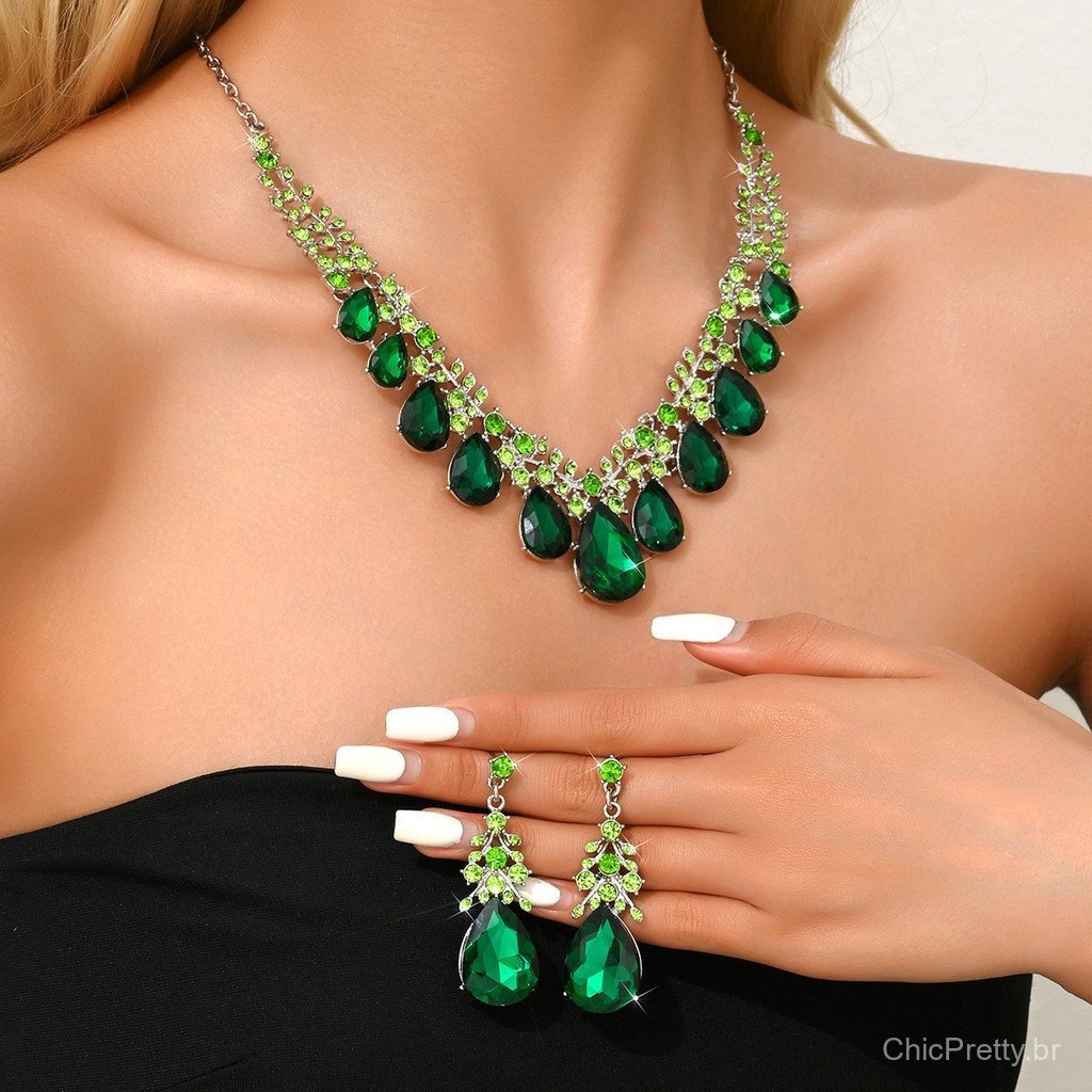 Europa e América Colar Retro Brincos Conjunto de Gemas de Cristal Cadeia de Cavilha Duas Jóias Feminino Conjunto de Acessórios de Moda