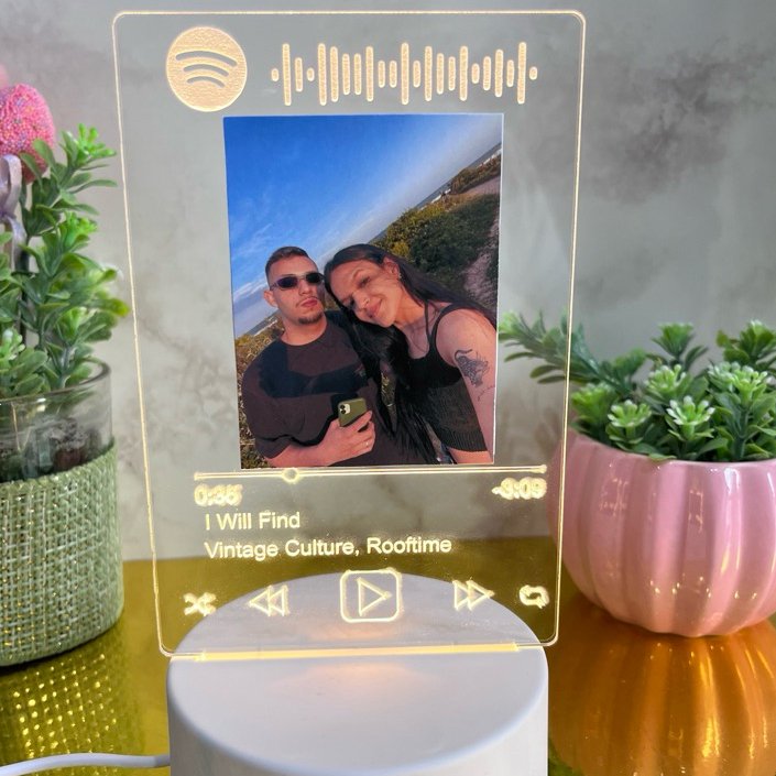 Luminária Personalizada com Foto e Música – Estilo Spotify com Gravação a Laser