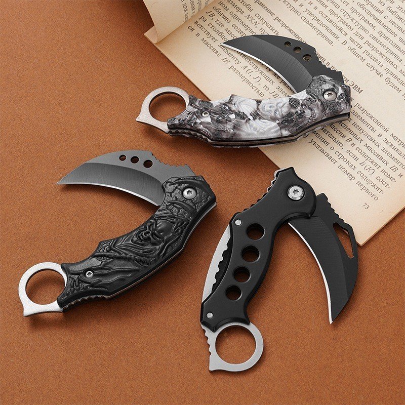 Mini Karambit Caveira - Compacta Afiada e Estilosa Perfeita Para Colecionadores e Uso Diário